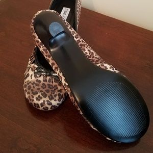 .Leopard Heels